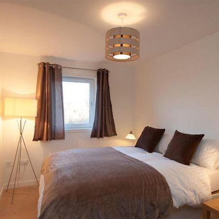 אדינבורו The Lochend Park View Residence מראה חיצוני תמונה